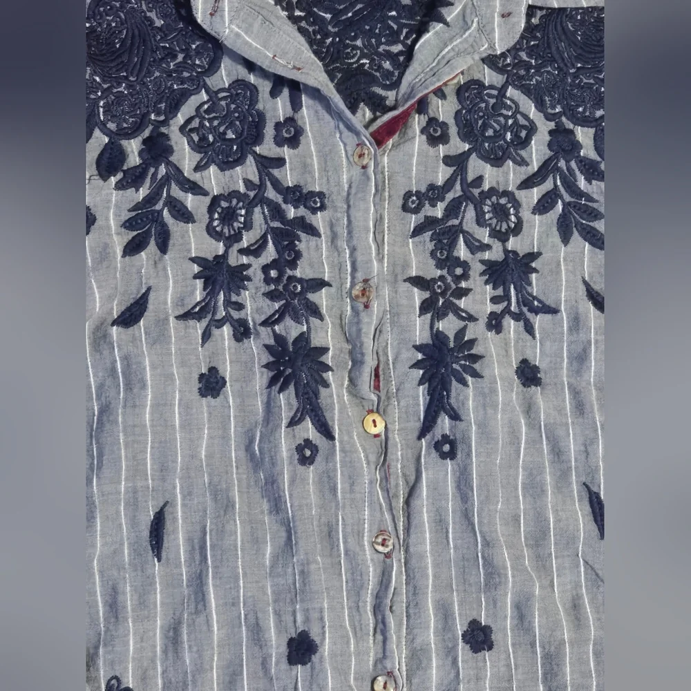 Johnny Was Workshop Button Down Shirt Lot of 2 Size Small - Picture 14 of 15